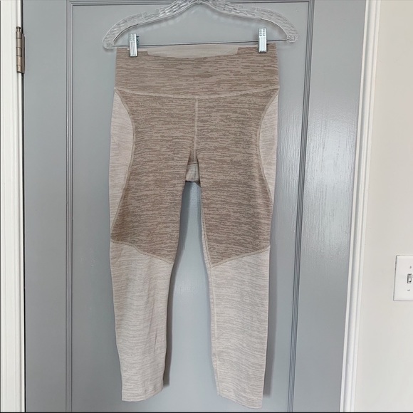 Outdoor Voices Two Tone TechSweat 3/4 Legging - Picture 3 of 4